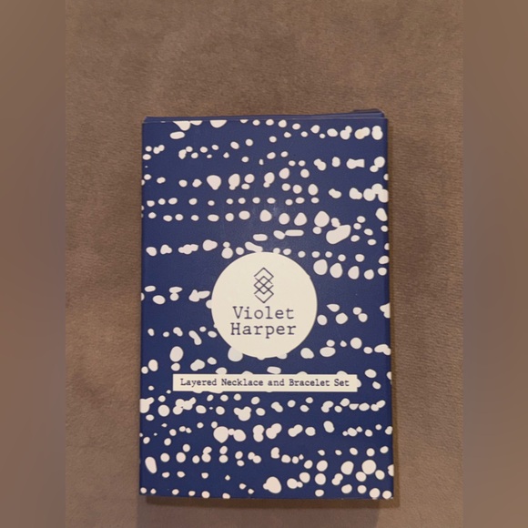 Violet Harper Isabella Beaded & Silver
Layered Necklace + Bracelet Set - Picture 5 of 10